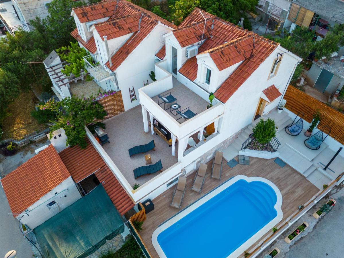 Villa Oasis With Private Pool Milna  Zewnętrze zdjęcie